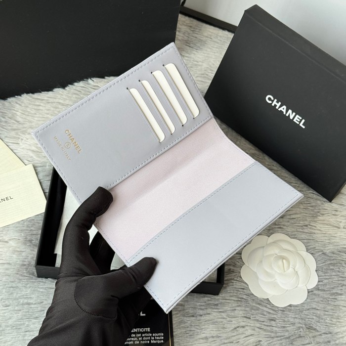 CHANEL AP3197 クラシックパスポートケース カヴィア粒革 サイズ:14.5x10.5cm