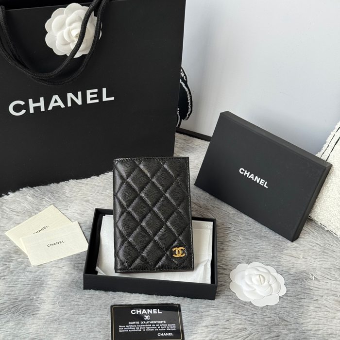 CHANEL AP3197 クラシックパスポートケース カヴィア粒革 サイズ:14.5x10.5cm