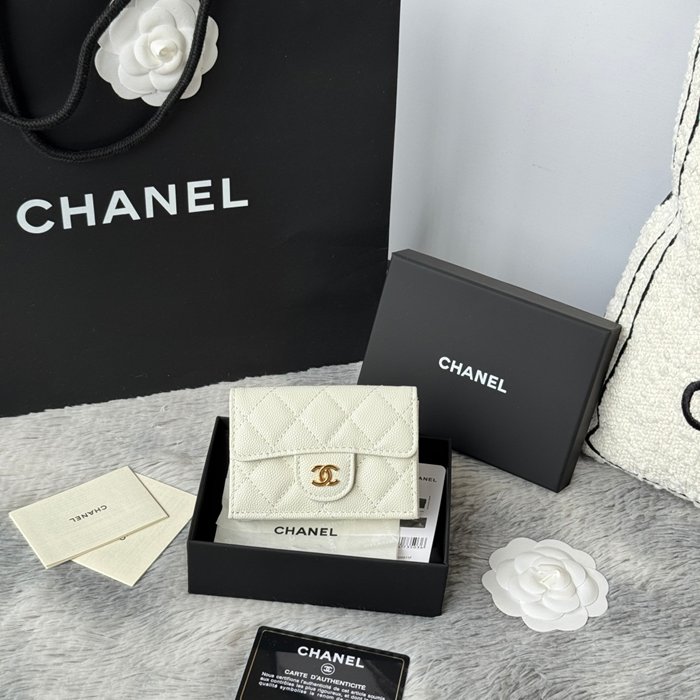 CHANEL AP0230 84401 三つ折り財布 細粒牛皮 サイズ:10.5x7.5cm