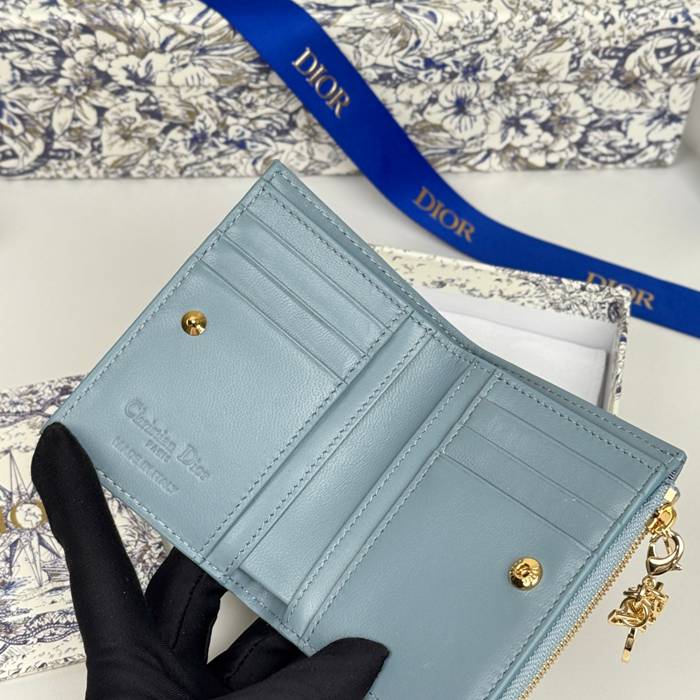 DIOR S6037UBHZ カロ?ダリア 長財布 藤編みラム革 サイズ:11.5x9cm