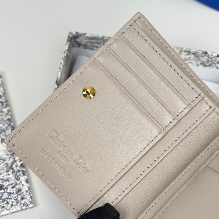 DIOR S6037UBHZ カロ?ダリア 長財布 藤編みラム革 サイズ:11.5x9cm