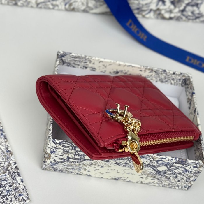 DIOR S6037UBHZ カロ?ダリア 長財布 藤編みラム革 サイズ:11.5x9cm