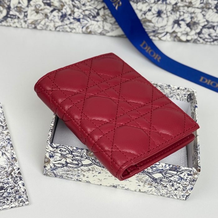 DIOR S6037UBHZ カロ?ダリア 長財布 藤編みラム革 サイズ:11.5x9cm