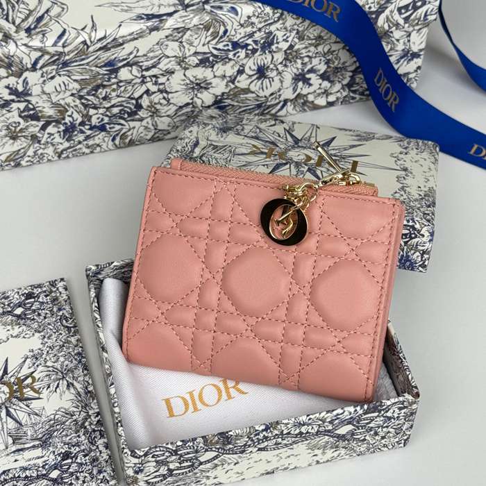 DIOR S6037UBHZ カロ?ダリア 長財布 藤編みラム革 サイズ:11.5x9cm
