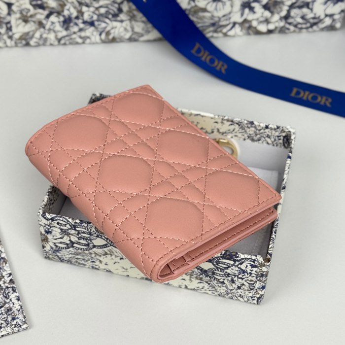 DIOR S6037UBHZ カロ?ダリア 長財布 藤編みラム革 サイズ:11.5x9cm