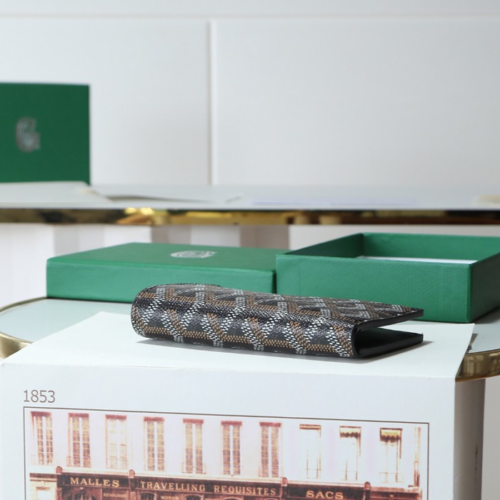 GOYARD 020234 パスポートケース サイズ:8x11cm