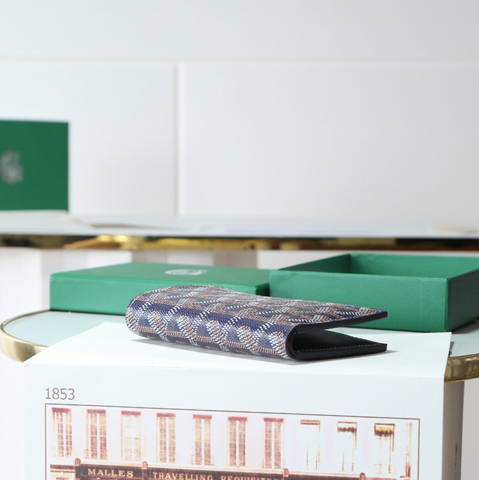 GOYARD 020234 パスポートケース サイズ:8x11cm