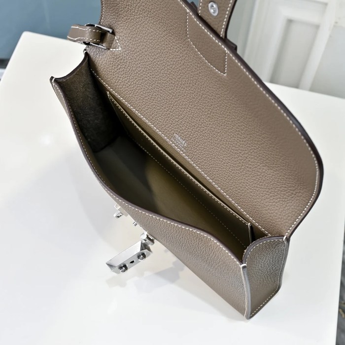 HERMES サック ア デペッシュ 信差バッグ 21cm トゴ革 サイズ: