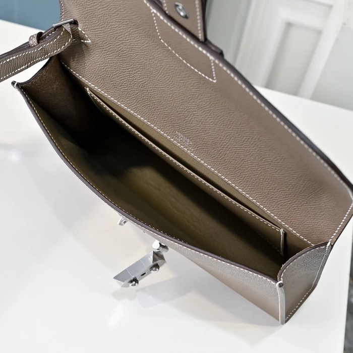 HERMES サック ア デペッシュ 信差バッグ 21cm トゴ革 サイズ: