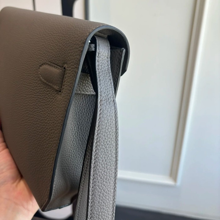 HERMES ケリー デペッシュ 25 クラッチバッグ トゴ革 ショルダーストラップ付き サイズ: