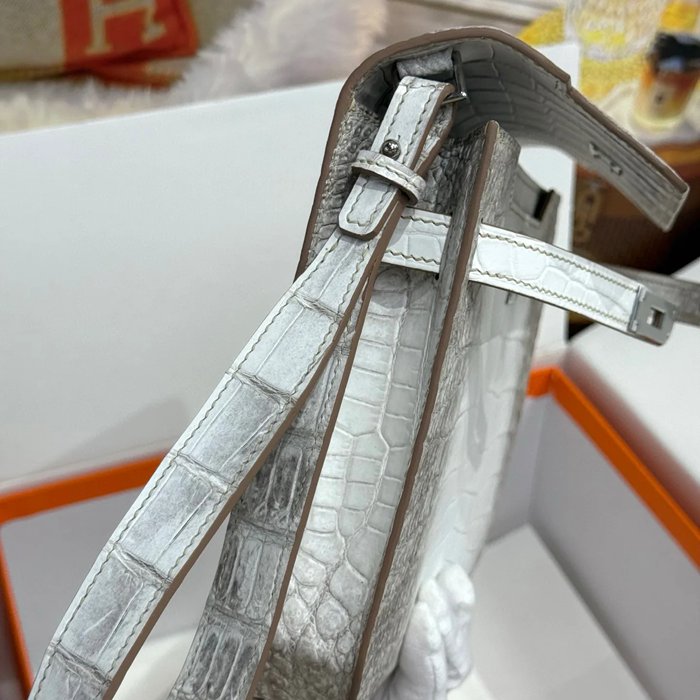 HERMES ケリー デペッシュ 25cm クラッチバッグ マットワニ腹皮 ヒマラヤホワイト サイズ: