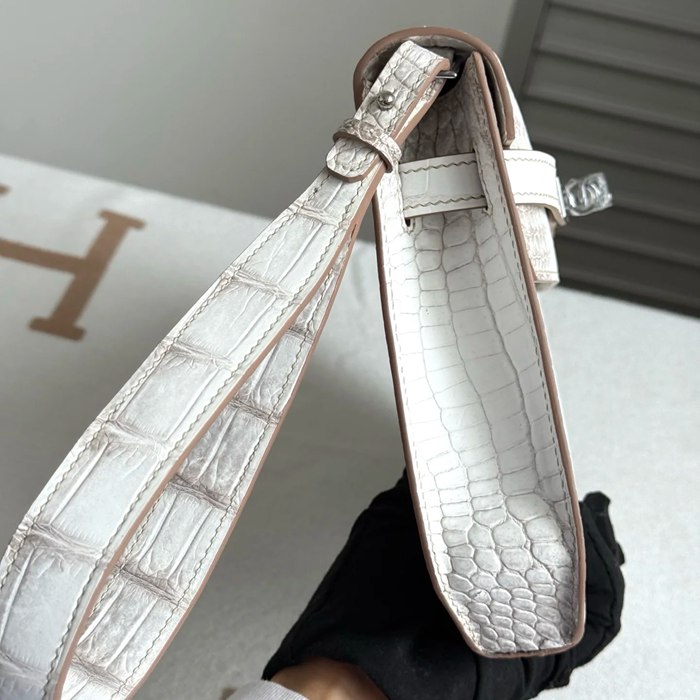 HERMES ケリー デペッシュ 25cm クラッチバッグ マットワニ腹皮 ヒマラヤホワイト サイズ: