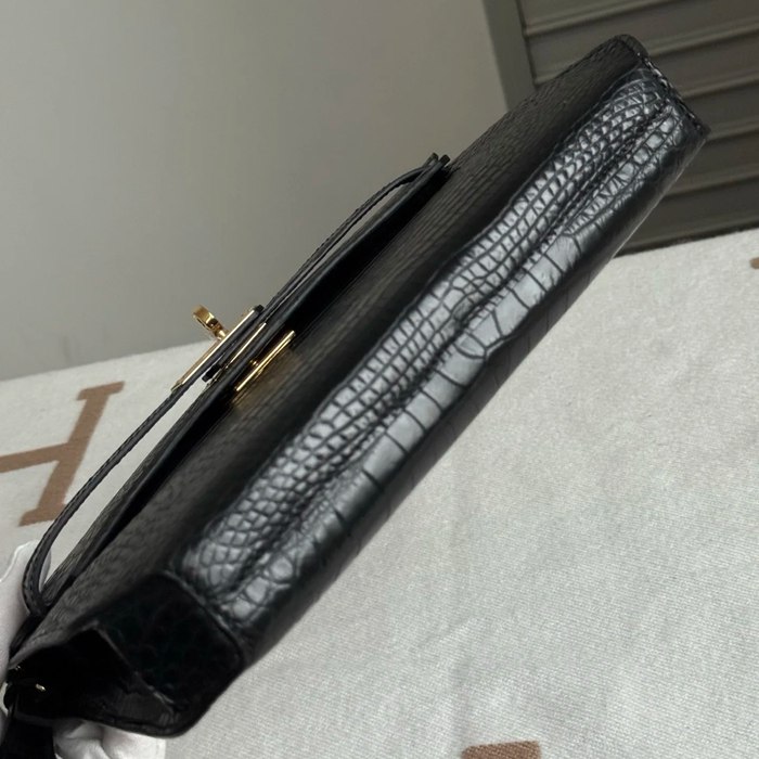 HERMES ケリー デペッシュ 25cm クラッチバッグ マットワニ腹皮 ブラック ゴールド金具 サイズ: