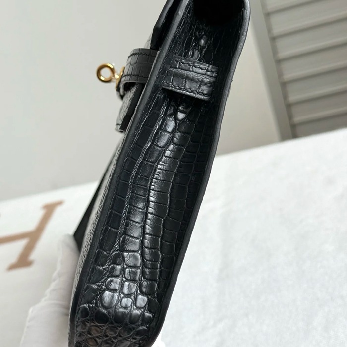 HERMES ケリー デペッシュ 25cm クラッチバッグ マットワニ腹皮 ブラック ゴールド金具 サイズ: