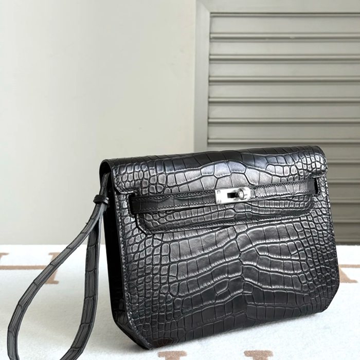 HERMES ケリー デペッシュ 25cm クラッチバッグ マットワニ腹皮 ブラック サイズ: