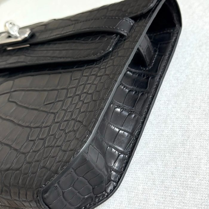 HERMES ケリー デペッシュ 25cm クラッチバッグ マットワニ腹皮 ブラック サイズ: