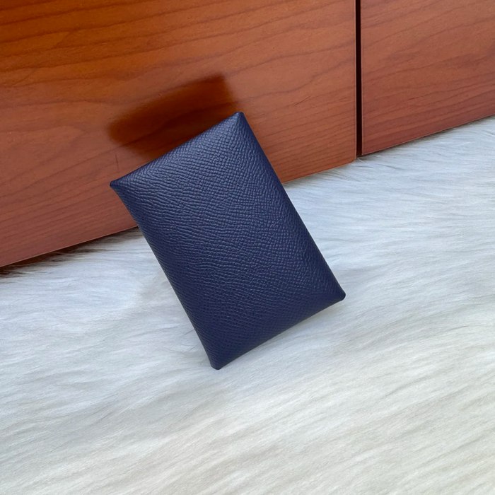 HERMES カルヴィ デュオ 二層カードケース エプソム 宝石ブルー シルバー金具 サイズ: