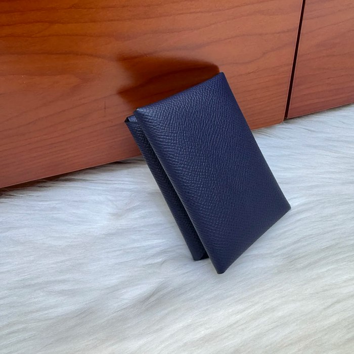 HERMES カルヴィ デュオ 二層カードケース エプソム 宝石ブルー シルバー金具 サイズ:
