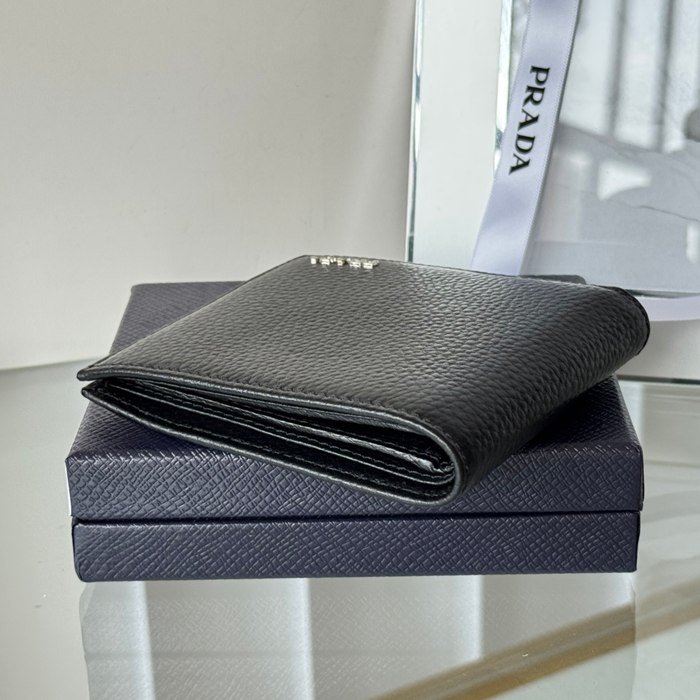 PRADA 2M0513 メンズ短財布 荔枝紋牛皮 サイズ:11x9.5cm