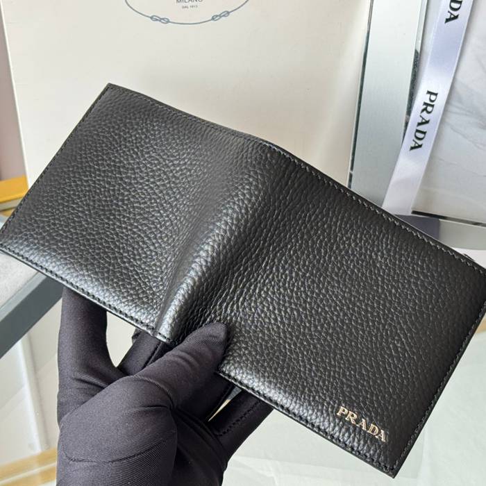 PRADA 2M0513 メンズ短財布 荔枝紋牛皮 サイズ:11x9.5cm