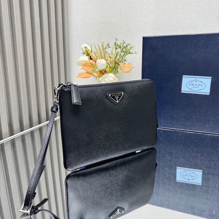 PRADA 2NH024 クラッチバッグ サフィアーノ十字紋 サイズ:24x17cm