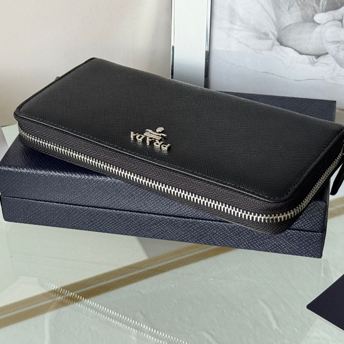 PRADA 1ML506 クラシックジッピー長財布 サフィアーノ十字紋 サイズ:19x12cm
