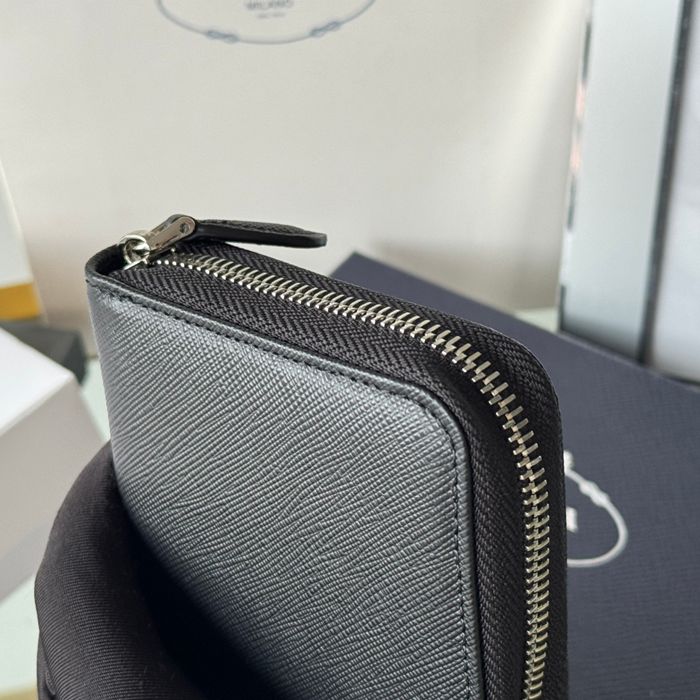 PRADA 1ML506 クラシックジッピー長財布 サフィアーノ十字紋 サイズ:19x12cm