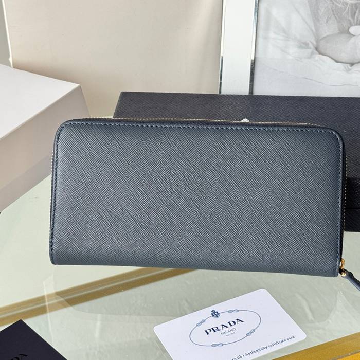 PRADA 1ML506 クラシックジッピー長財布 サフィアーノ十字紋 サイズ:19x12cm