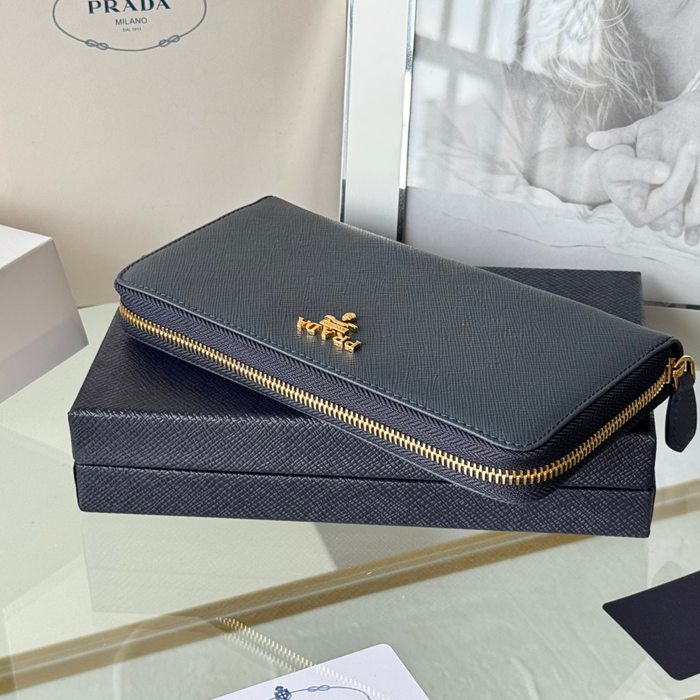 PRADA 1ML506 クラシックジッピー長財布 サフィアーノ十字紋 サイズ:19x12cm