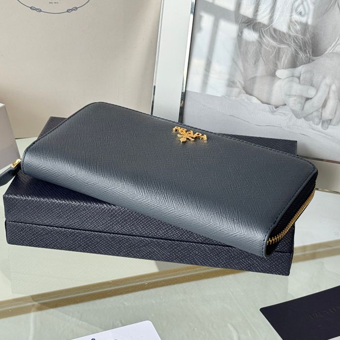 PRADA 1ML506 クラシックジッピー長財布 サフィアーノ十字紋 サイズ:19x12cm