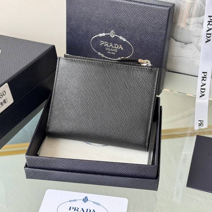 PRADA 1ML050 短財布 サフィアーノ十字紋 牛皮 サイズ:10x9cm