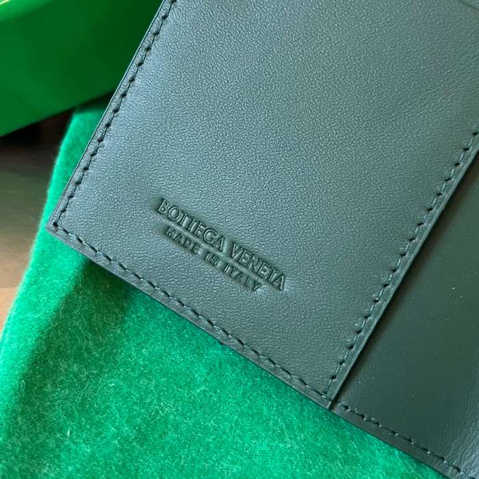 BOTTEGA VENETA BV 607482 新作パスポートケース 編み牛皮 13.3x9.5cm サイズ:13.3x9.5cm
