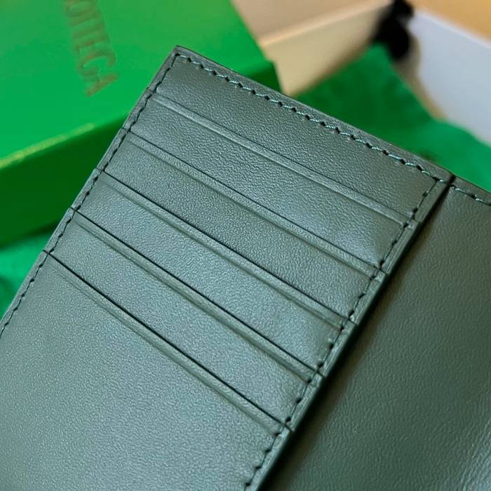 BOTTEGA VENETA BV 607482 新作パスポートケース 編み牛皮 13.3x9.5cm サイズ:13.3x9.5cm