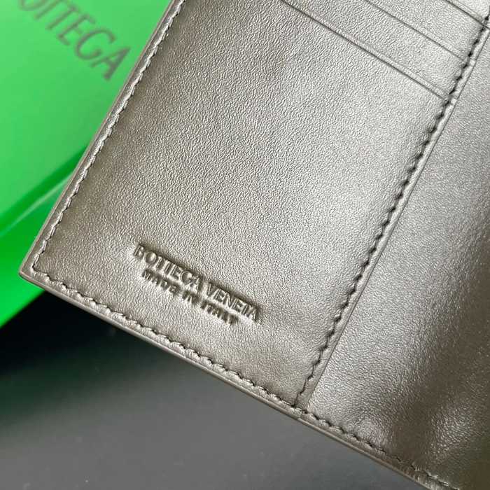 BOTTEGA VENETA BV 607482 新作パスポートケース 編み牛皮 13.3x9.5cm サイズ:13.3x9.5cm