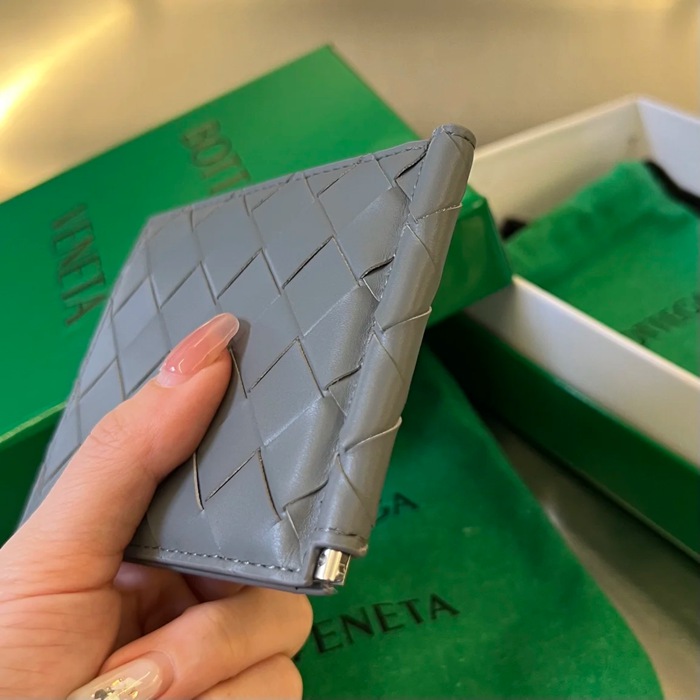 BOTTEGA VENETA BV 592626 新作マネークリップ 編み牛皮 11.5x9x0.5cm サイズ:11.5x9x0.5cm