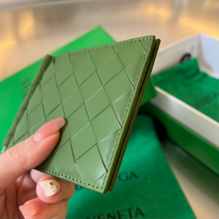 BOTTEGA VENETA BV 592626 新作マネークリップ 編み牛皮 11.5x9x0.5cm サイズ:11.5x9x0.5cm
