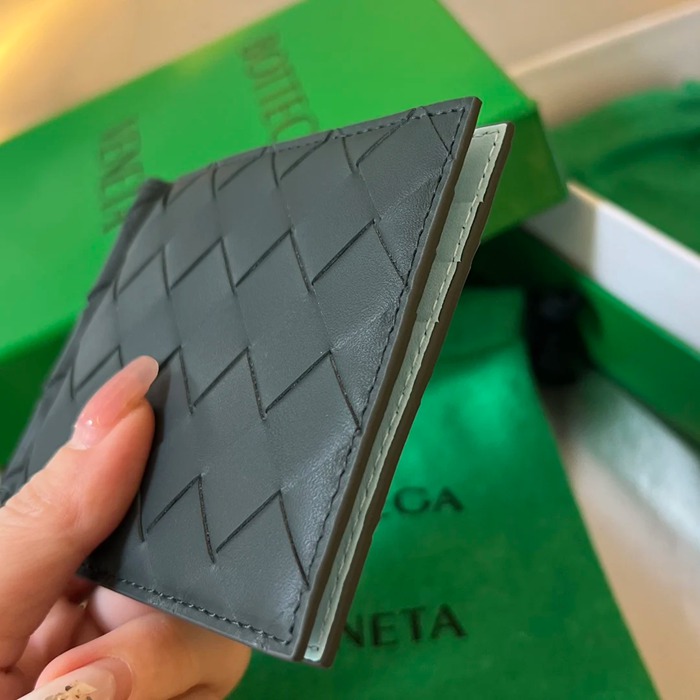 BOTTEGA VENETA BV 592626 新作マネークリップ 編み牛皮 11.5x9x0.5cm サイズ:11.5x9x0.5cm