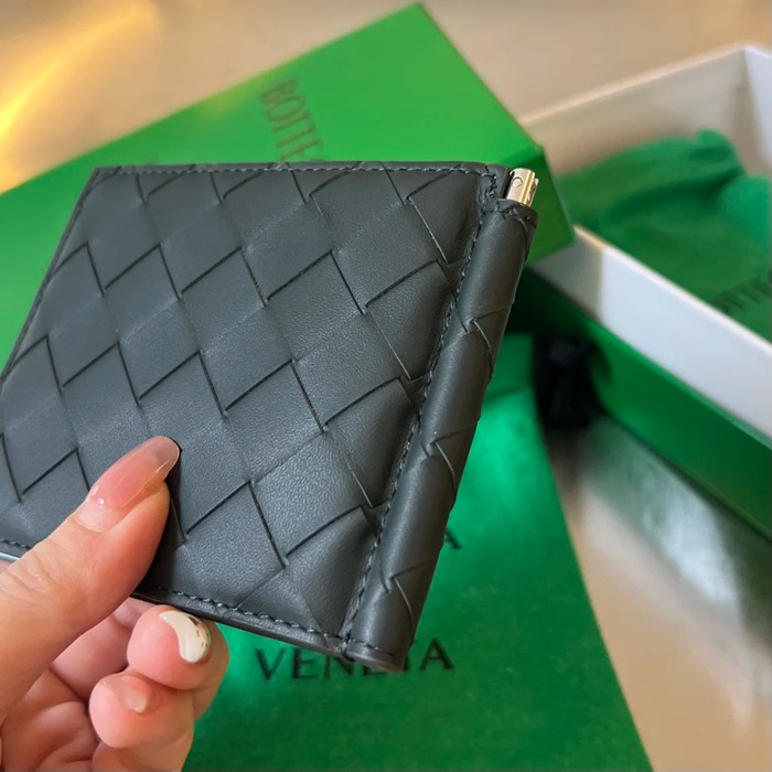 BOTTEGA VENETA BV 592626 新作マネークリップ 編み牛皮 11.5x9x0.5cm サイズ:11.5x9x0.5cm