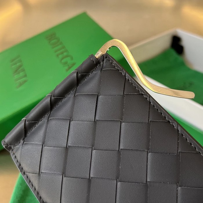 BOTTEGA VENETA BV 592626 新作マネークリップ 編み牛皮 11.5x9x0.5cm サイズ:11.5x9x0.5cm