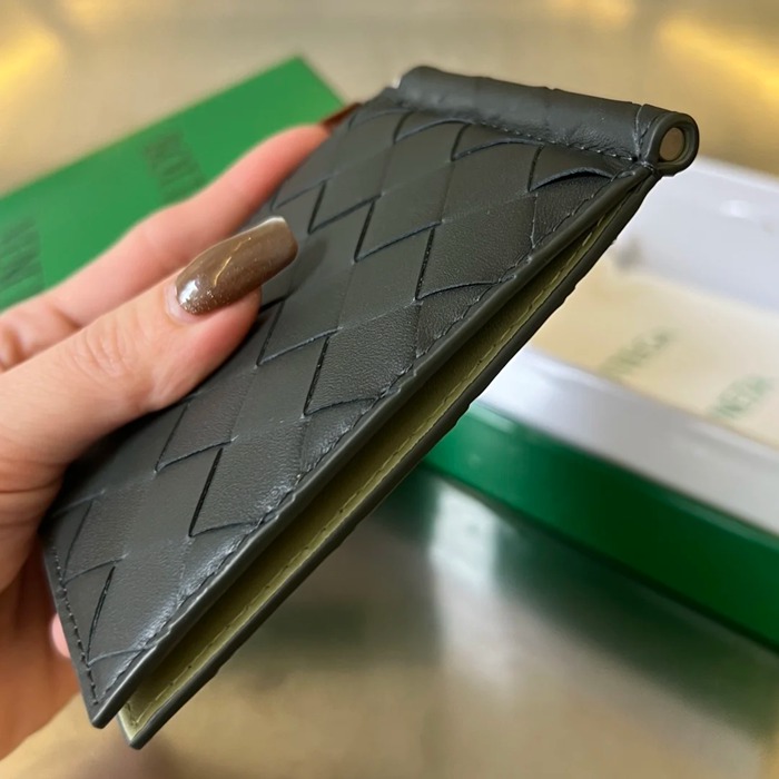 BOTTEGA VENETA BV 592626 新作マネークリップ 編み牛皮 11.5x9x0.5cm サイズ:11.5x9x0.5cm