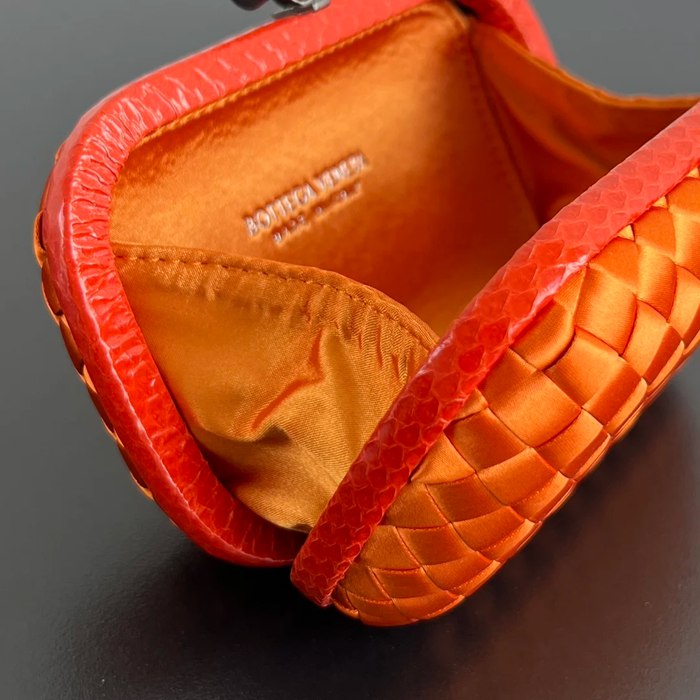 BOTTEGA VENETA BV 8651 ノット イブニングバッグ シルク編み蛇皮トリム 16x10cm サイズ:16x10cm