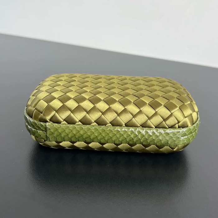 BOTTEGA VENETA BV 8651 ノット イブニングバッグ シルク編み蛇皮トリム 16x10cm サイズ:16x10cm