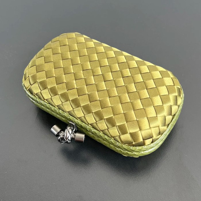 BOTTEGA VENETA BV 8651 ノット イブニングバッグ シルク編み蛇皮トリム 16x10cm サイズ:16x10cm