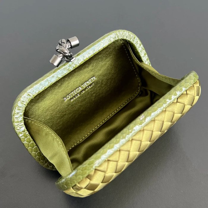 BOTTEGA VENETA BV 8651 ノット イブニングバッグ シルク編み蛇皮トリム 16x10cm サイズ:16x10cm