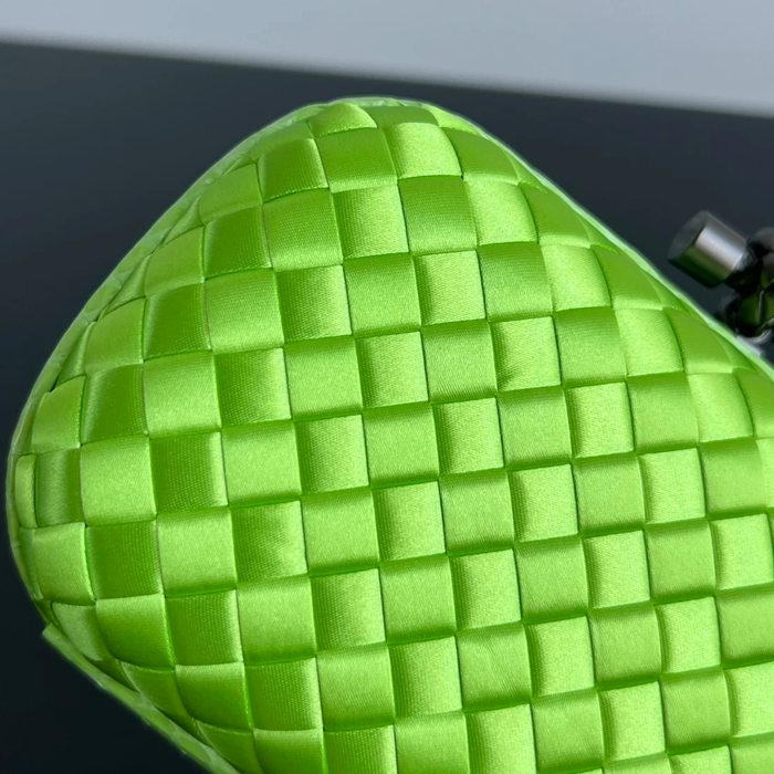 BOTTEGA VENETA BV 8651 ノット イブニングバッグ シルク編み蛇皮トリム 16x10cm サイズ:16x10cm
