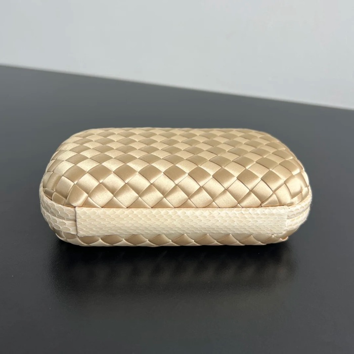 BOTTEGA VENETA BV 8651 ノット イブニングバッグ シルク編み蛇皮トリム 16x10cm サイズ:16x10cm
