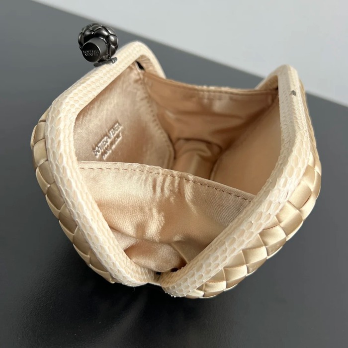 BOTTEGA VENETA BV 8651 ノット イブニングバッグ シルク編み蛇皮トリム 16x10cm サイズ:16x10cm