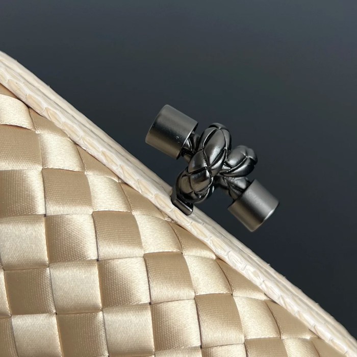 BOTTEGA VENETA BV 8651 ノット イブニングバッグ シルク編み蛇皮トリム 16x10cm サイズ:16x10cm