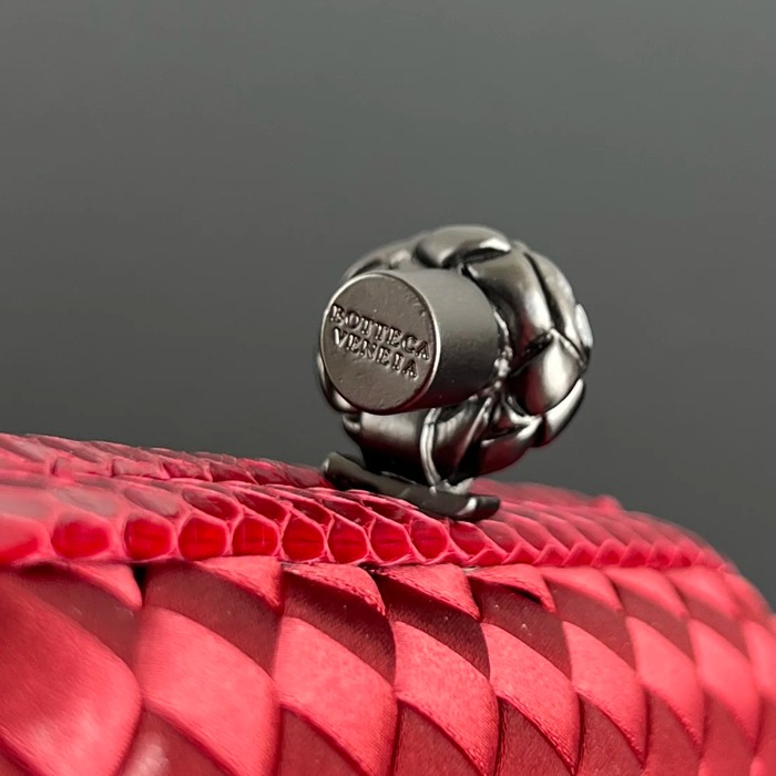 BOTTEGA VENETA BV 8651 ノット イブニングバッグ シルク編み蛇皮トリム 16x10cm サイズ:16x10cm