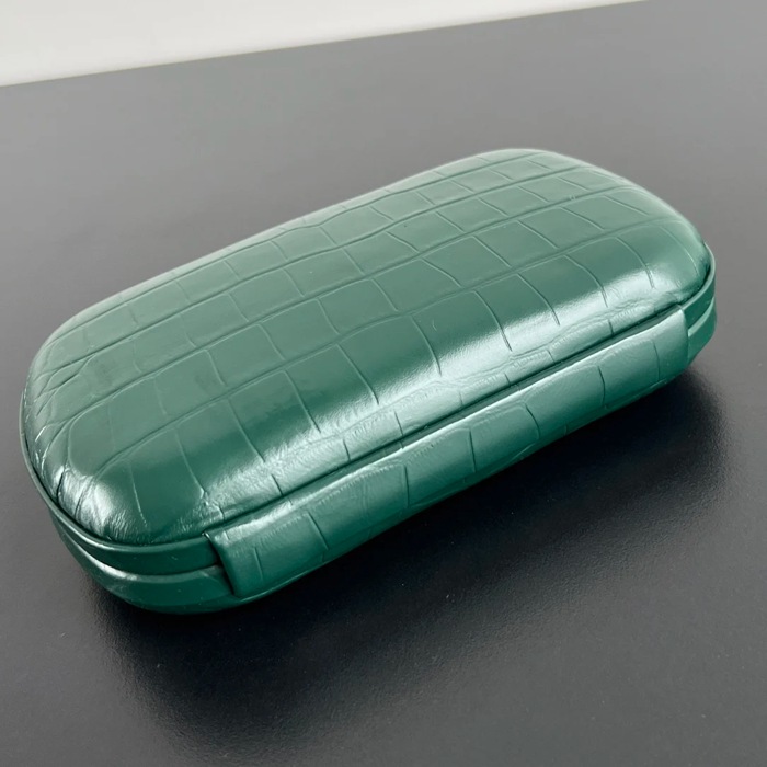 BOTTEGA VENETA BV 737025 ノット イブニングバッグ ワニ革 19x11.5cm サイズ:19x11.5cm
